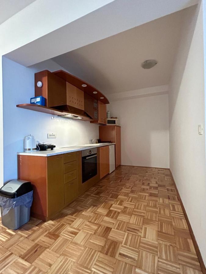 Ferienwohnung Apartma Lunca 2 Laibach Exterior foto